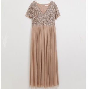 Maya Plus Size Bridesmaid V Neck Tulle Dress